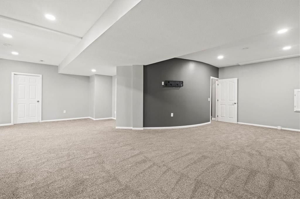 13714 Cody Street — photo 32