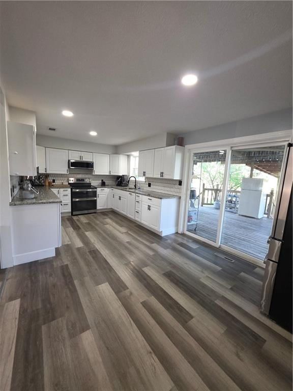 5683 Botkin Road — photo 7