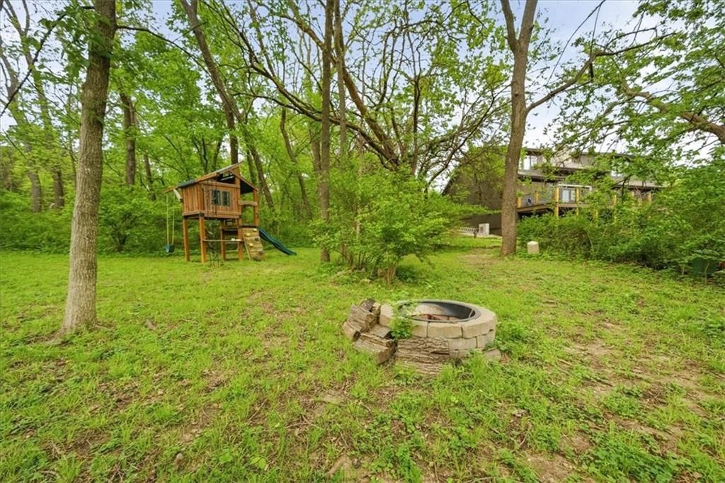 13105 W 69th Street — photo 38