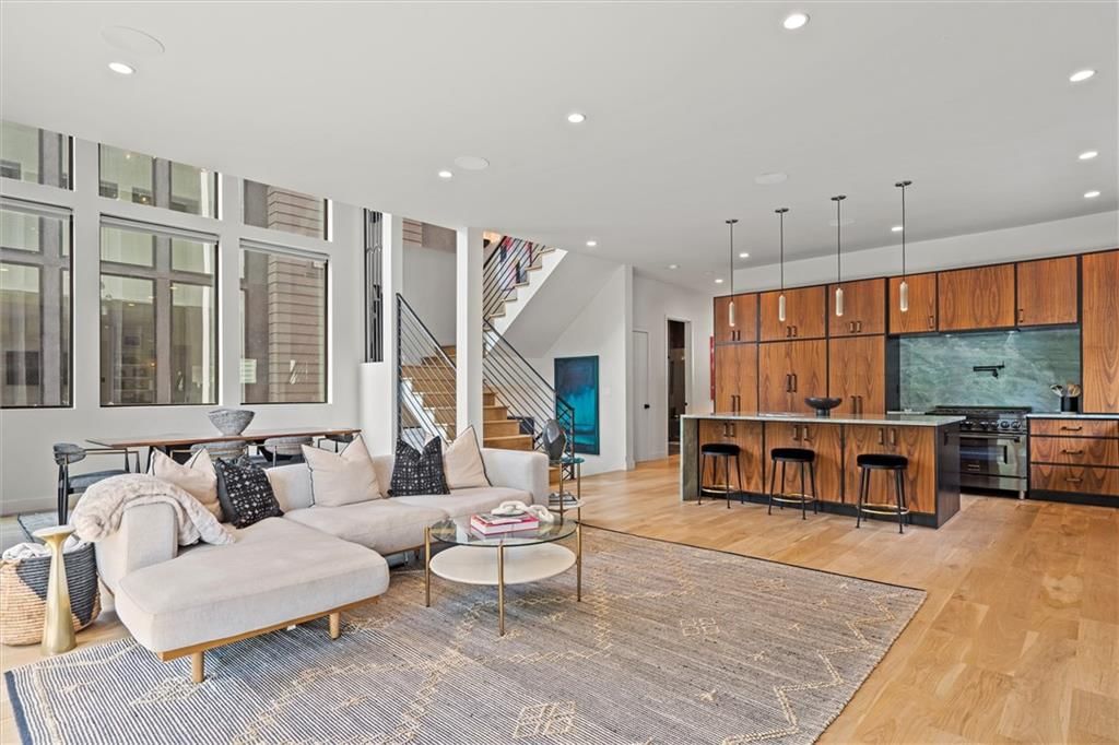 4540 Mercier Street — photo 12