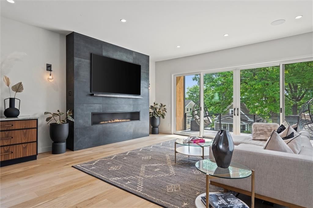 4540 Mercier Street — photo 14