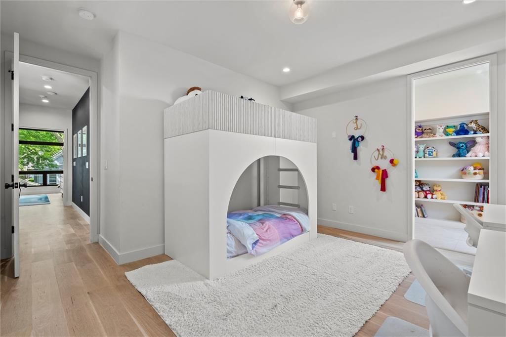4540 Mercier Street — photo 18