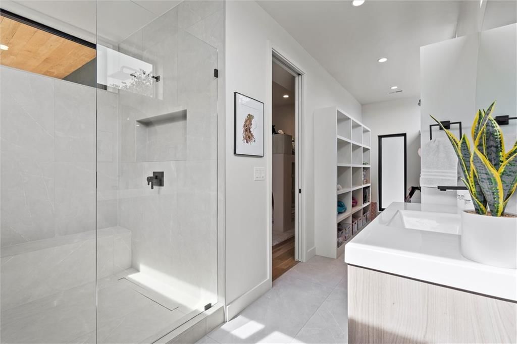 4540 Mercier Street — photo 21