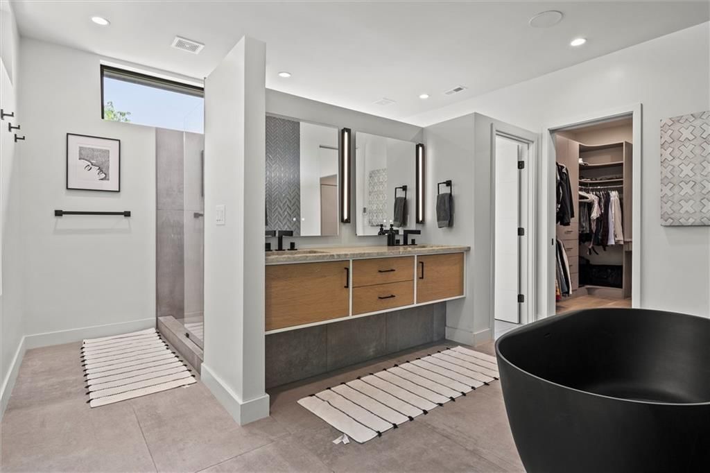 4540 Mercier Street — photo 25