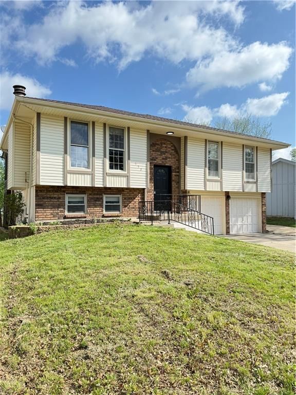 532 NE 98th Place — photo 2
