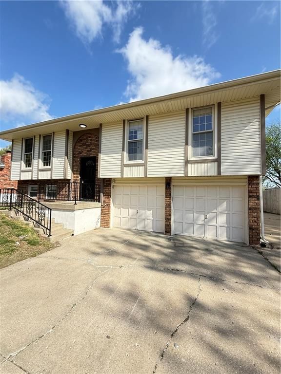 532 NE 98th Place — photo 3