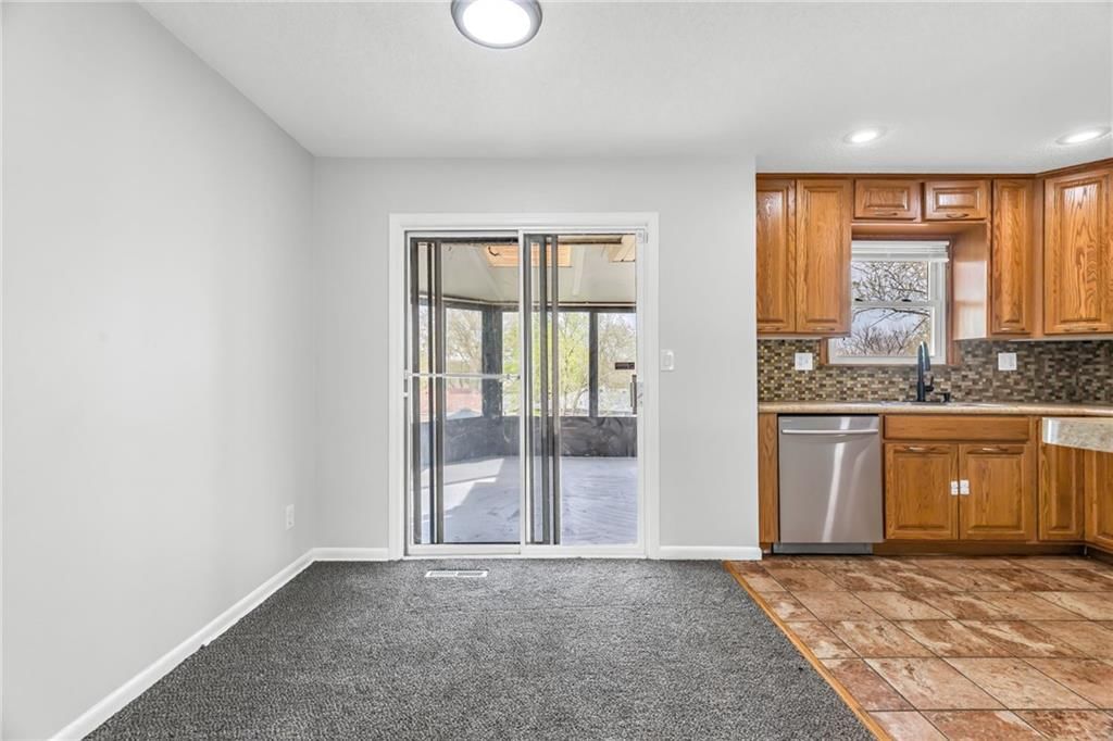 532 NE 98th Place — photo 8