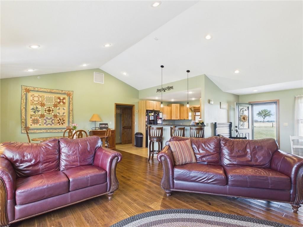 2082 Osage Road — photo 4