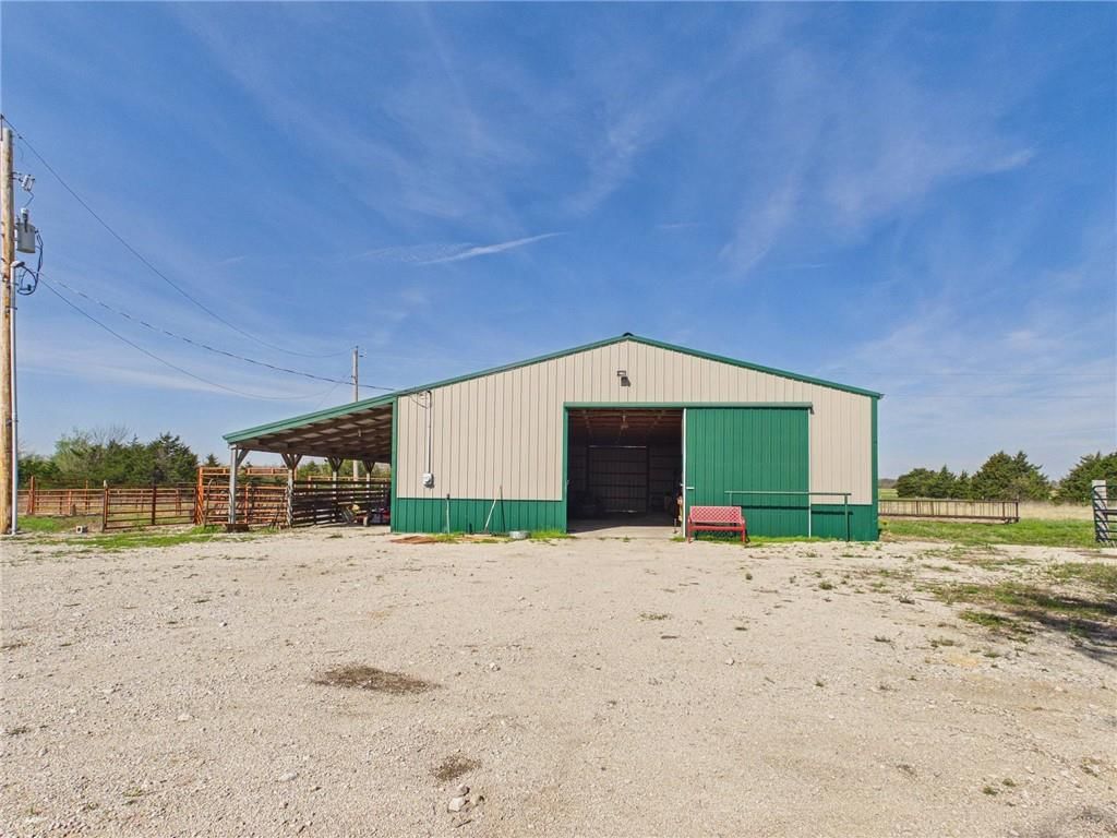 2082 Osage Road — photo 30