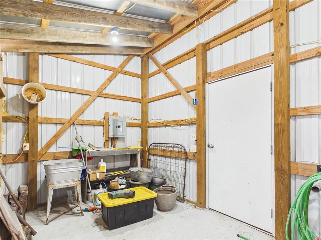 2082 Osage Road — photo 35