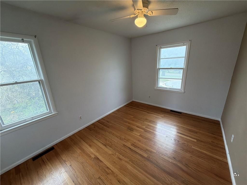 5904 E 95th Terrace — photo 12