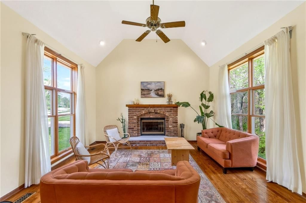 3415 Rock Creek Drive — photo 4