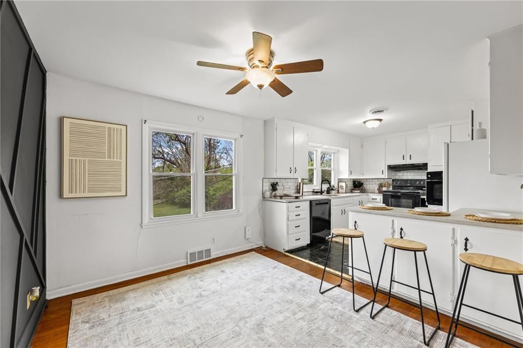 8716 E 77th Street — photo 11