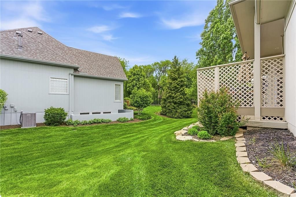 13236 Barton Street — photo 44