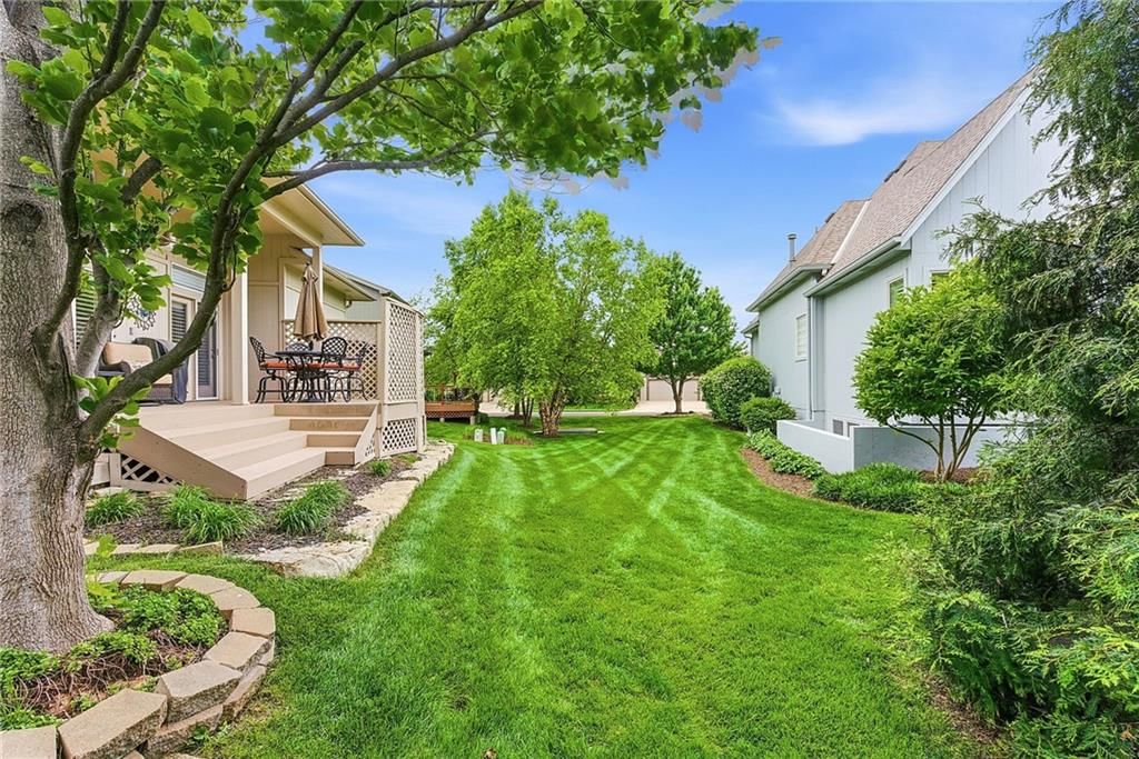 13236 Barton Street — photo 45