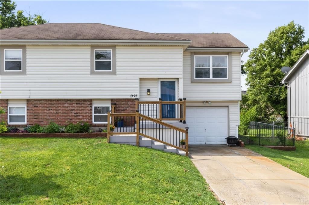 1225 E Cothrell Street — photo 5