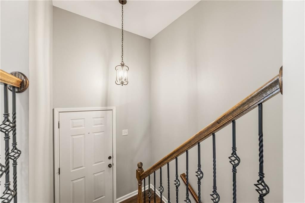 1225 E Cothrell Street — photo 6