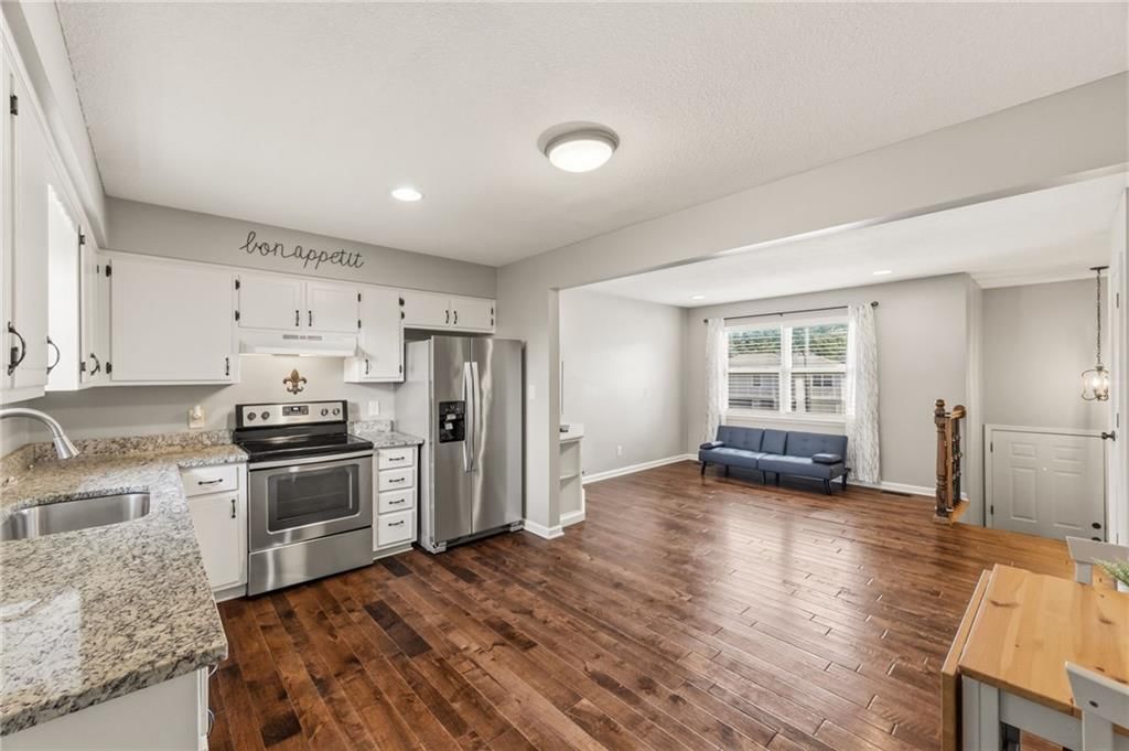 1225 E Cothrell Street — photo 8