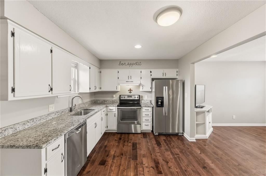 1225 E Cothrell Street — photo 11