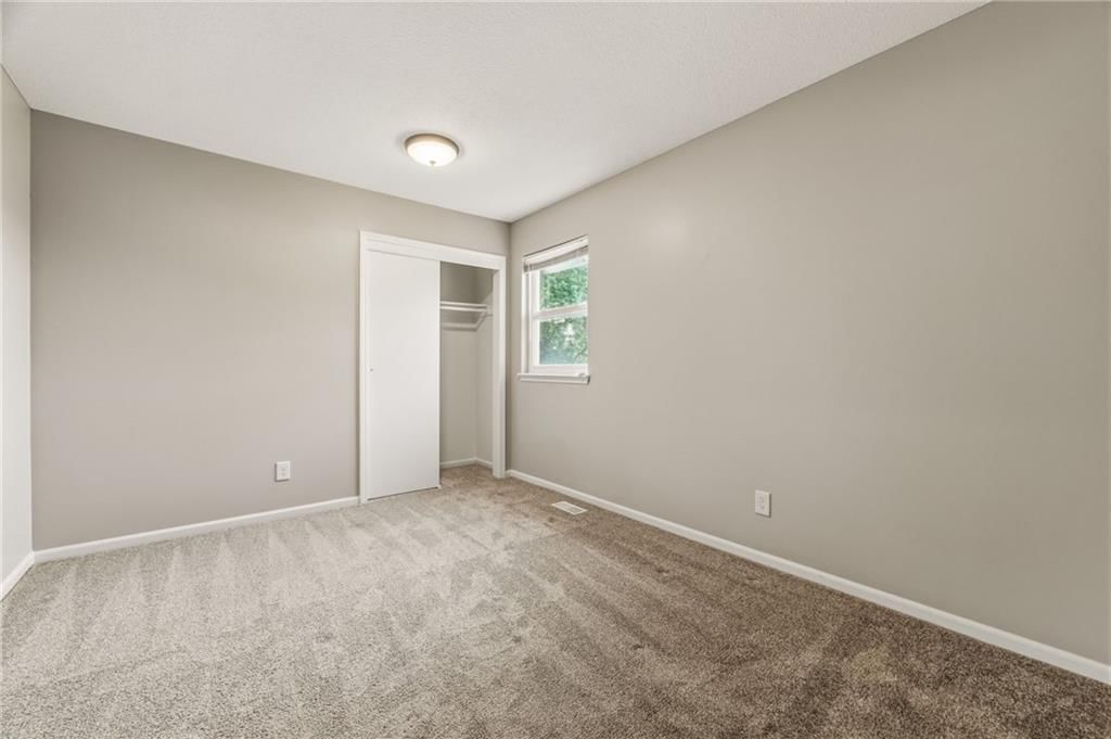 1225 E Cothrell Street — photo 18