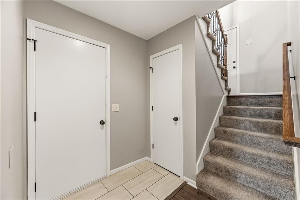 1225 E Cothrell Street — photo 21