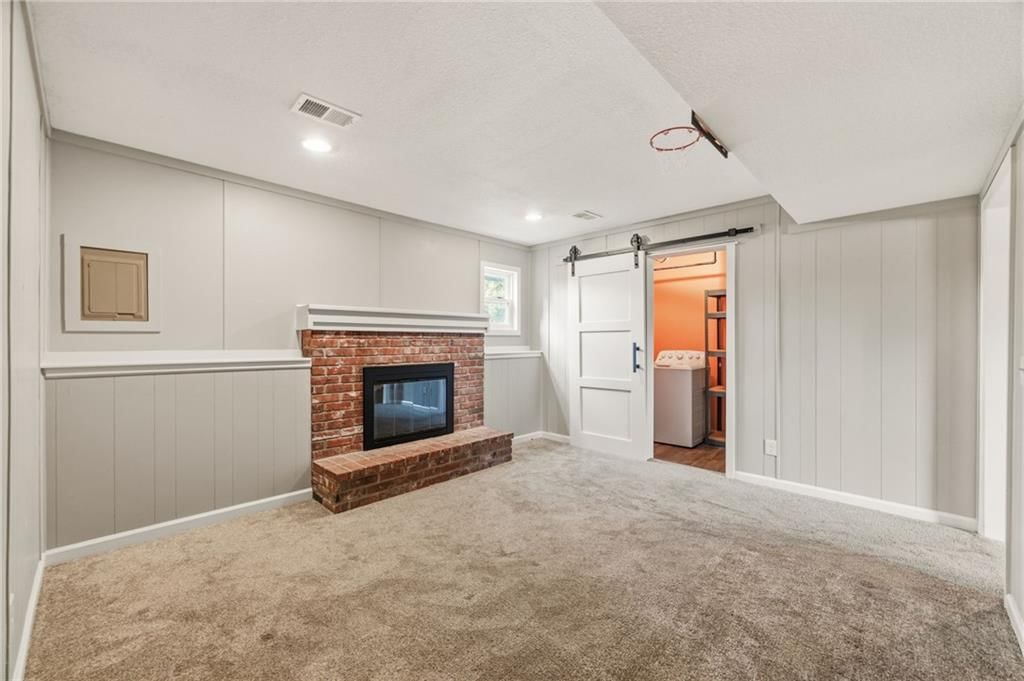 1225 E Cothrell Street — photo 27