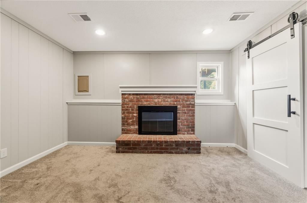 1225 E Cothrell Street — photo 28