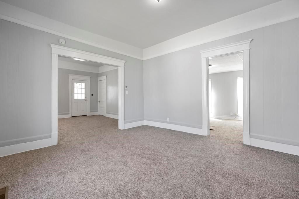 212 S Holbrook Street — photo 7