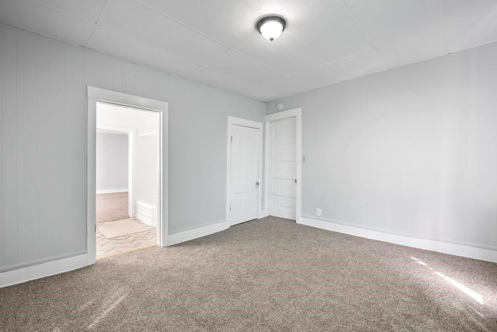 212 S Holbrook Street — photo 13