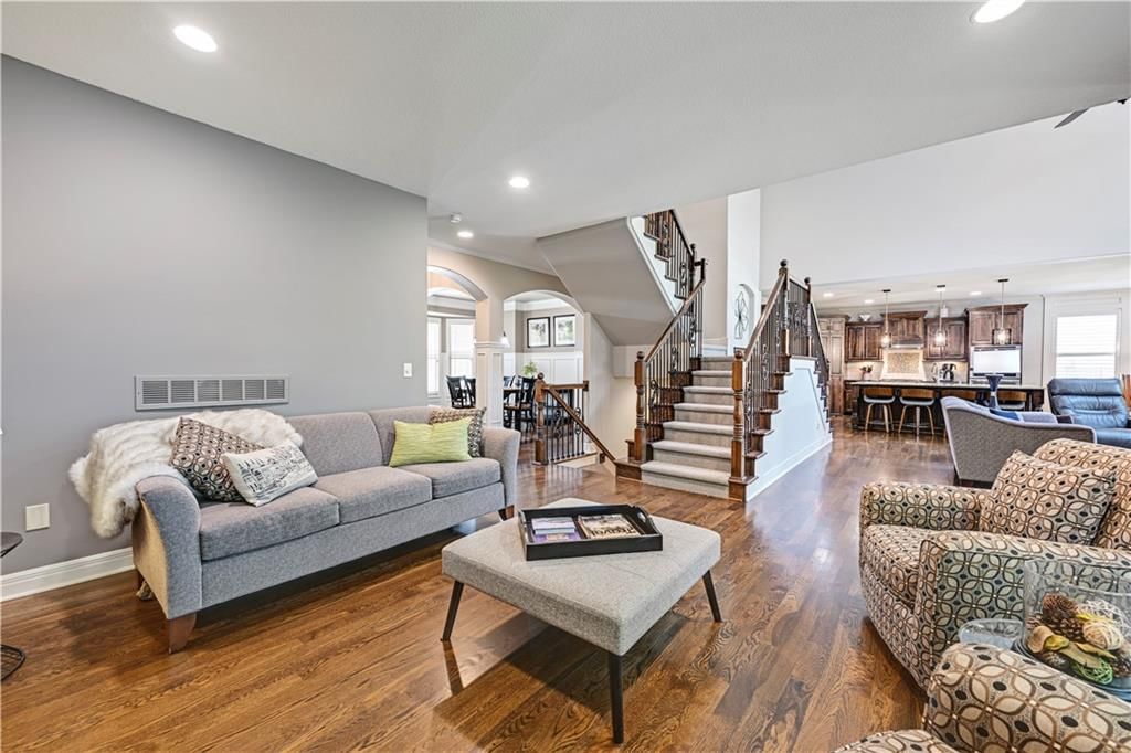 11562 S CARBONDALE Street — photo 13