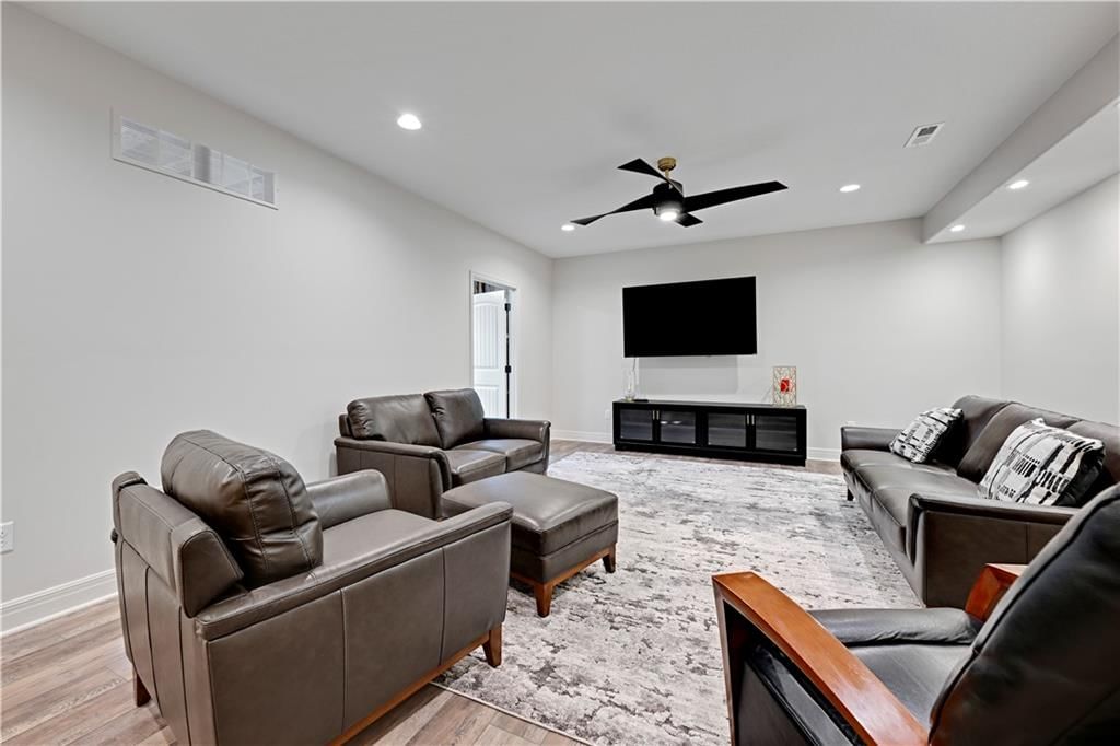 11562 S CARBONDALE Street — photo 28