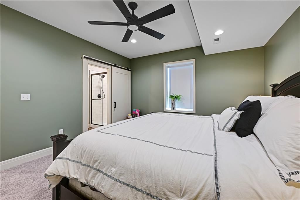 11562 S CARBONDALE Street — photo 31