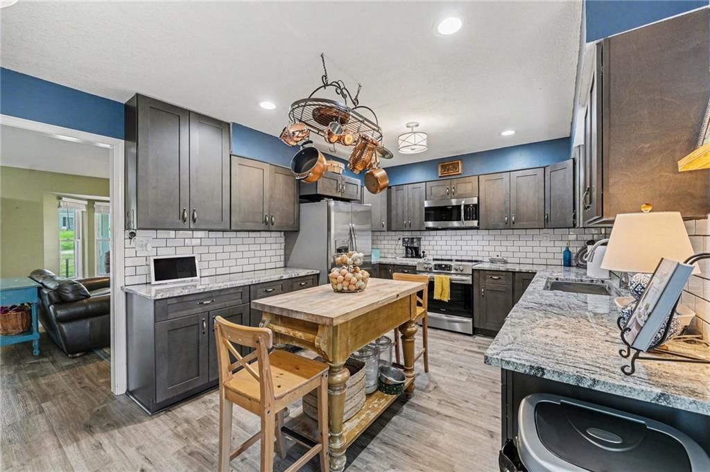 9710 N Conant Avenue — photo 9
