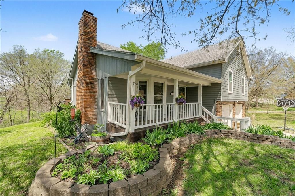 9710 N Conant Avenue — photo 27
