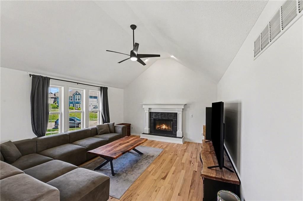 19621 Harbor Drive — photo 4