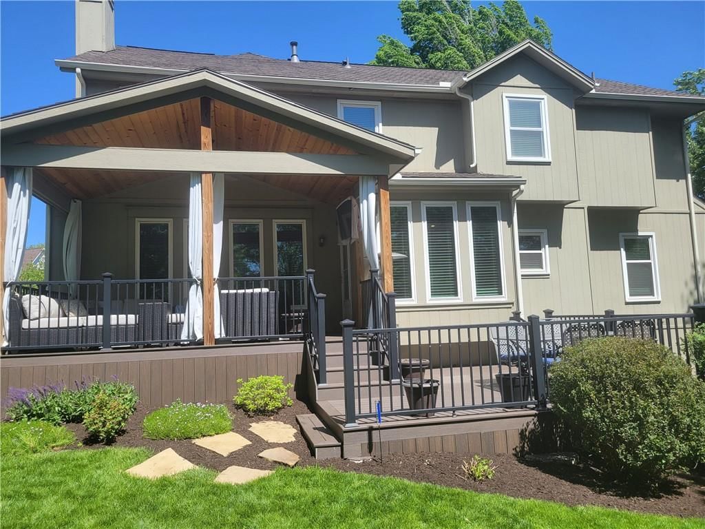 8215 W 129th Terrace — photo 2