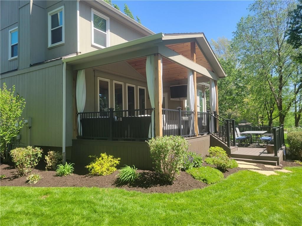 8215 W 129th Terrace — photo 3