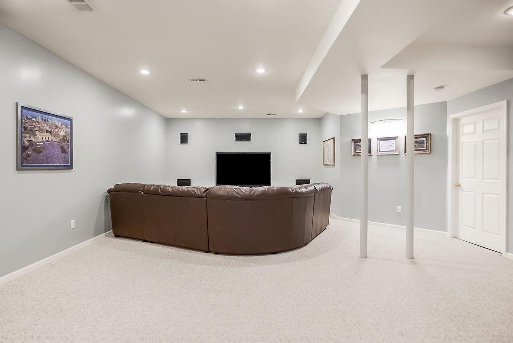 8215 W 129th Terrace — photo 39