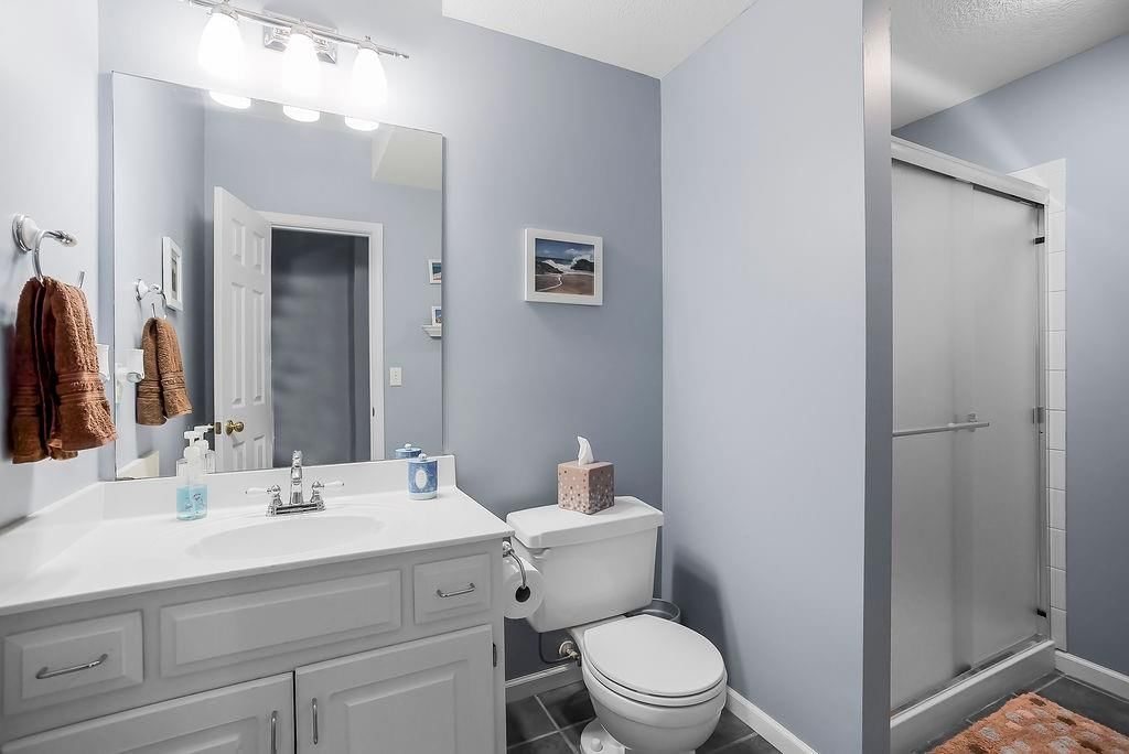 8215 W 129th Terrace — photo 44