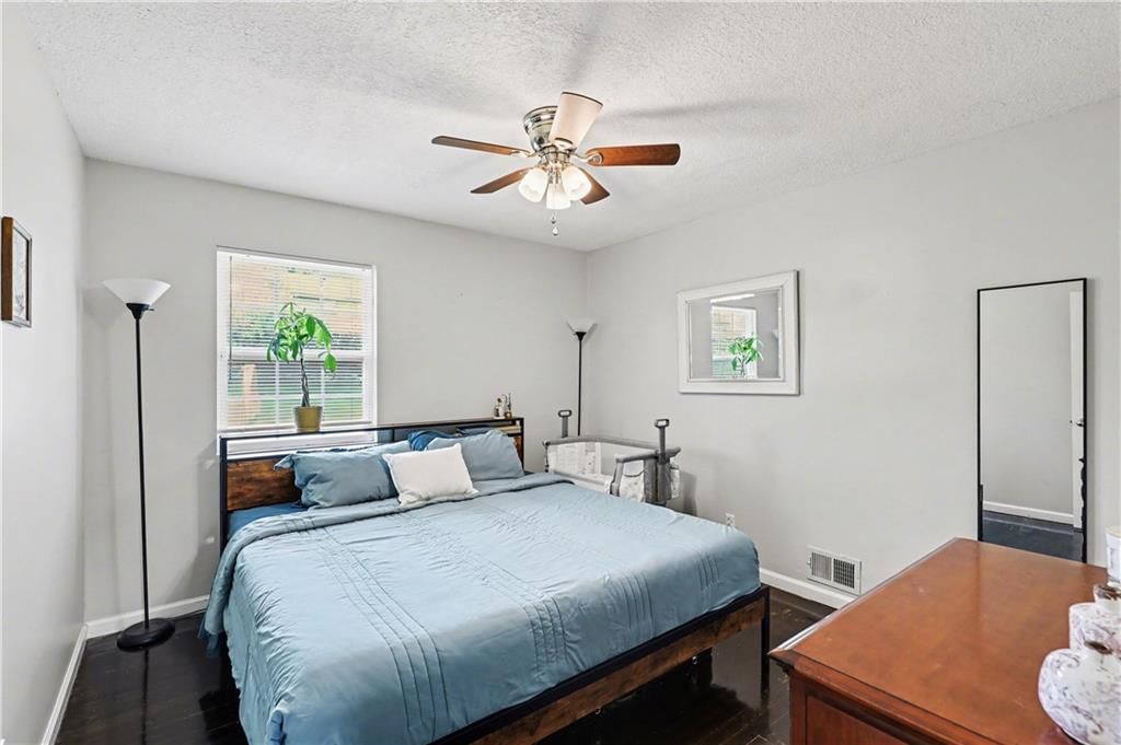 207 Jackson Avenue — photo 12