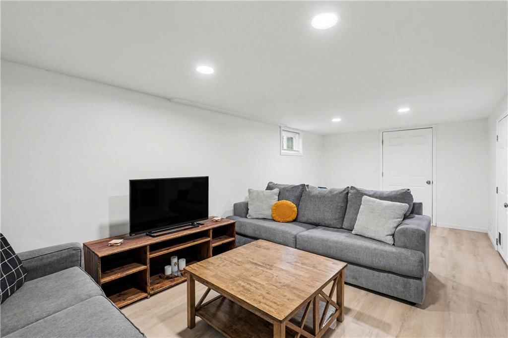 207 Jackson Avenue — photo 20