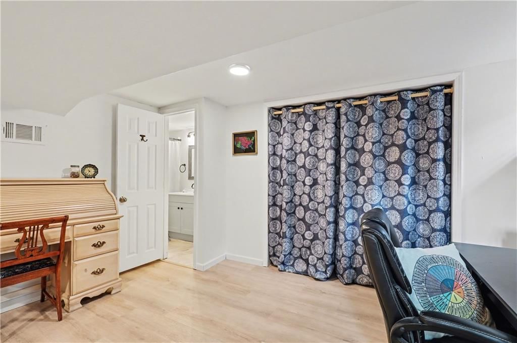 207 Jackson Avenue — photo 22
