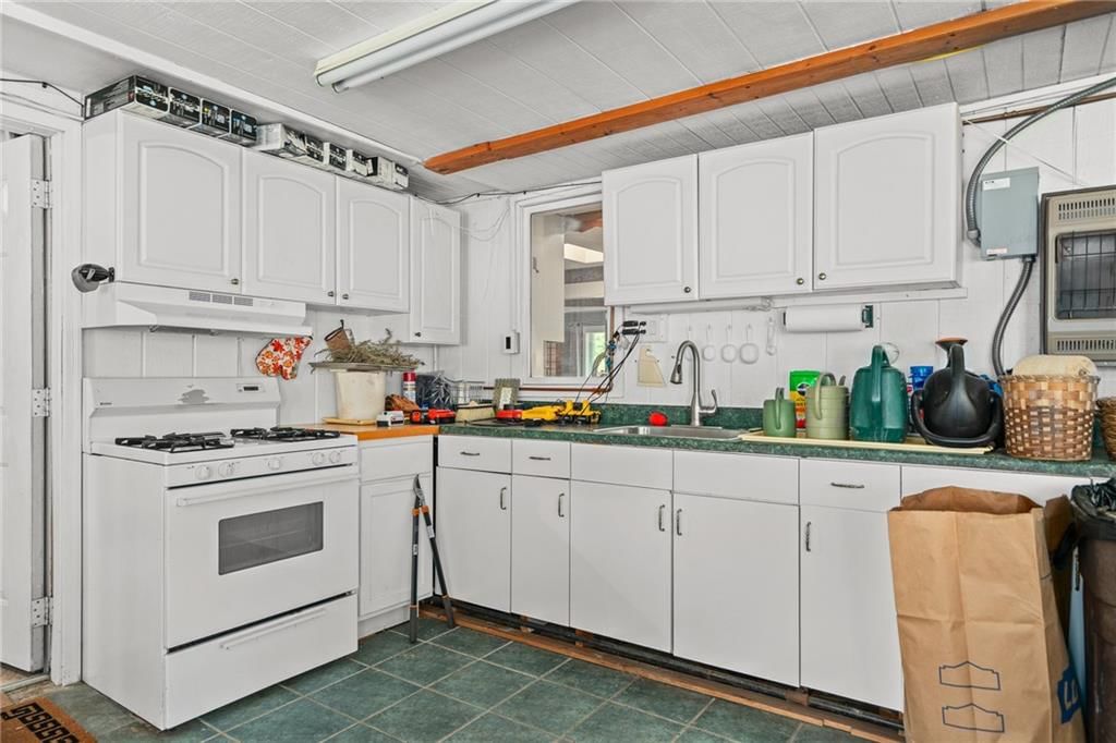 2804 E 174th Street — photo 34