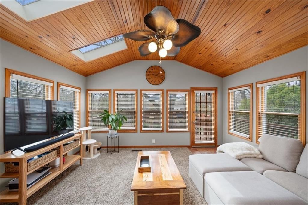 6940 MACKEY Street — photo 12