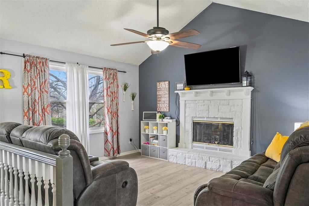 8812 Golden Lane — photo 4