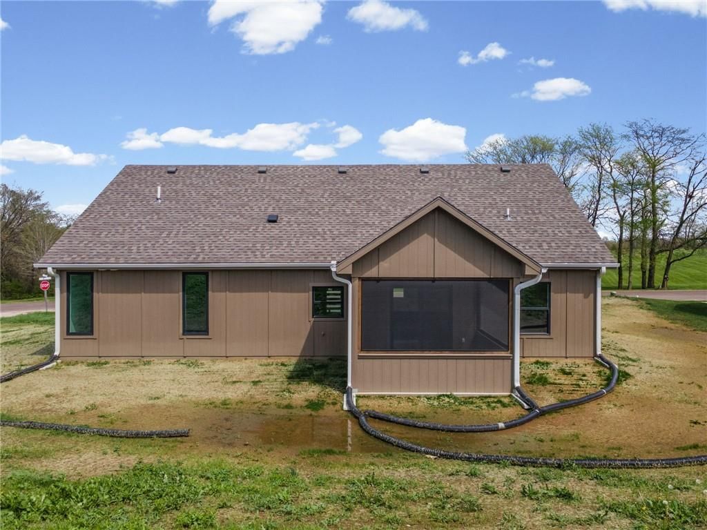 1303 W Concord Drive — photo 6