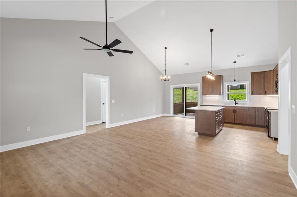1303 W Concord Drive — photo 9