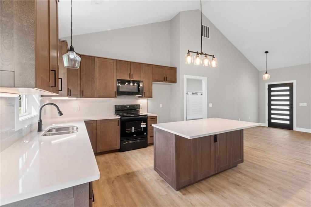 1303 W Concord Drive — photo 11