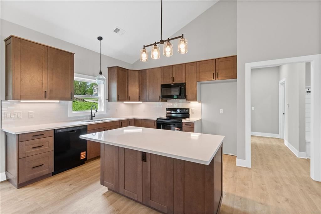 1303 W Concord Drive — photo 12