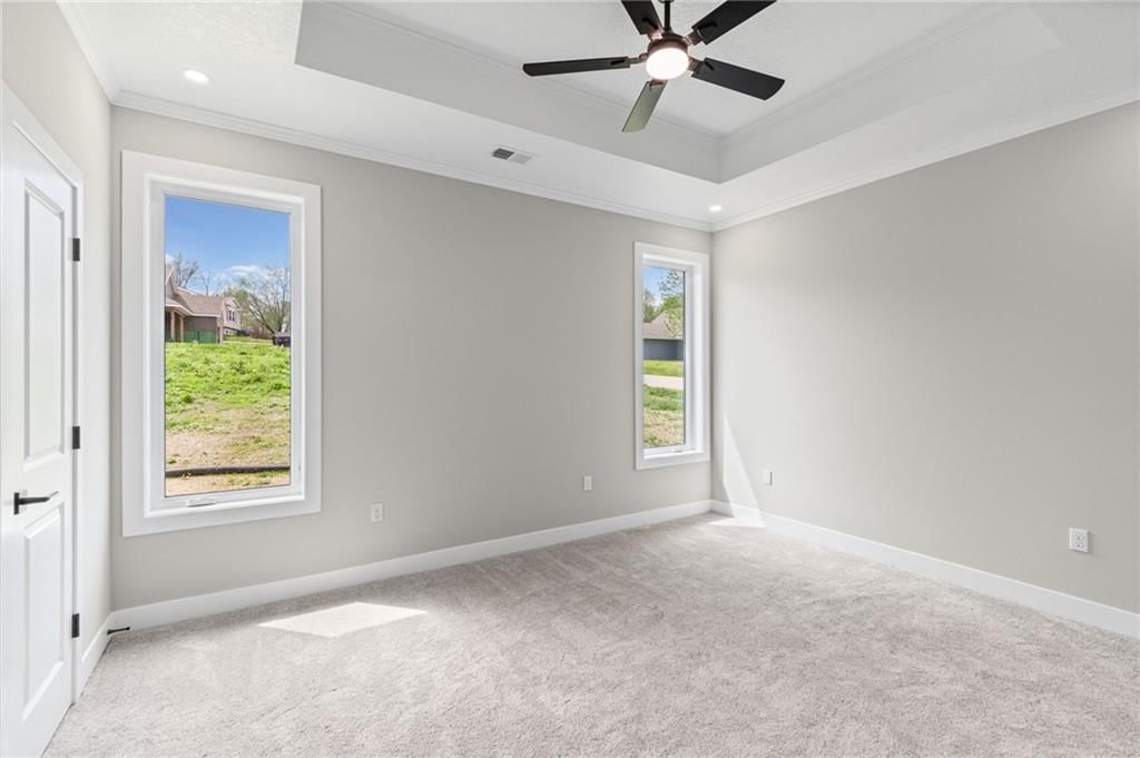 1303 W Concord Drive — photo 20